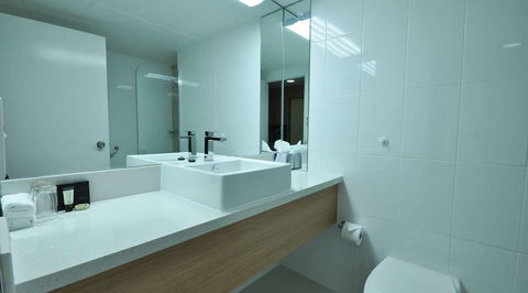 Pacific Hotel Cairns - Accommodation Main Beach 5