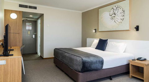 Pacific Hotel Cairns - Accommodation Main Beach 7