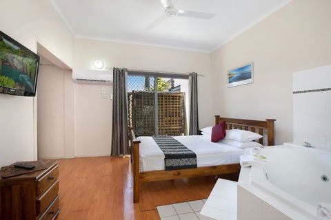 Cairns City Sheridan - Accommodation Main Beach 10