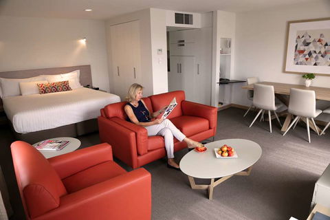 Salamanca Inn - Accommodation Main Beach 2