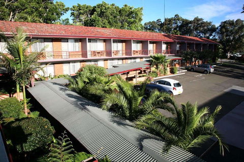 Flinders Motel - Accommodation Main Beach 1
