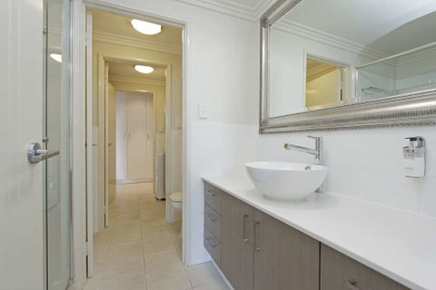 Zappeion Apartments - Accommodation Main Beach 2