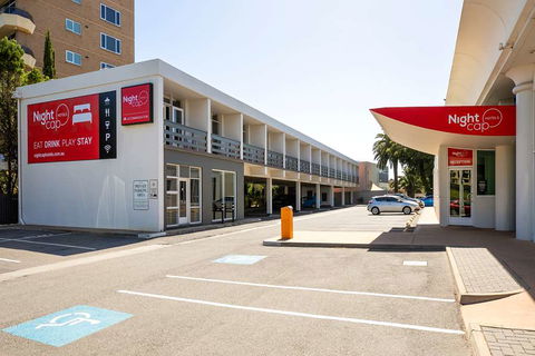 Watermark Glenelg - Accommodation Main Beach 0
