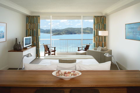 Reef View Hotel - Accommodation Main Beach 1
