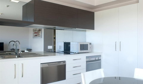 Abode Tuggeranong - Accommodation Main Beach 1