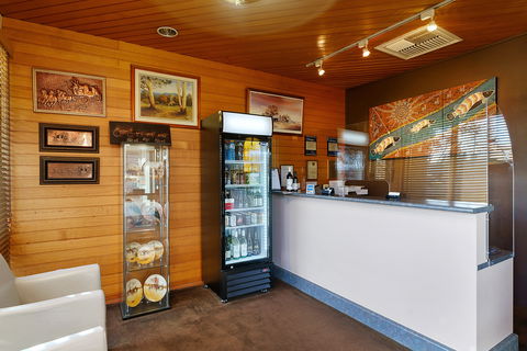 Stagecoach Motel - Accommodation Main Beach 1