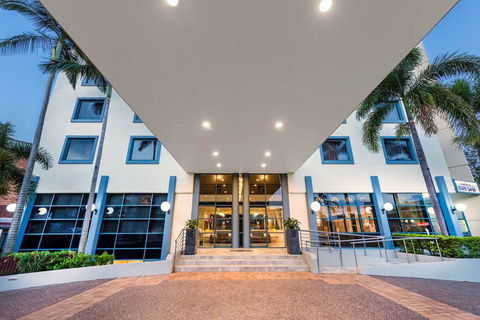 Best Western Plus Hotel Diana - Accommodation Main Beach 0