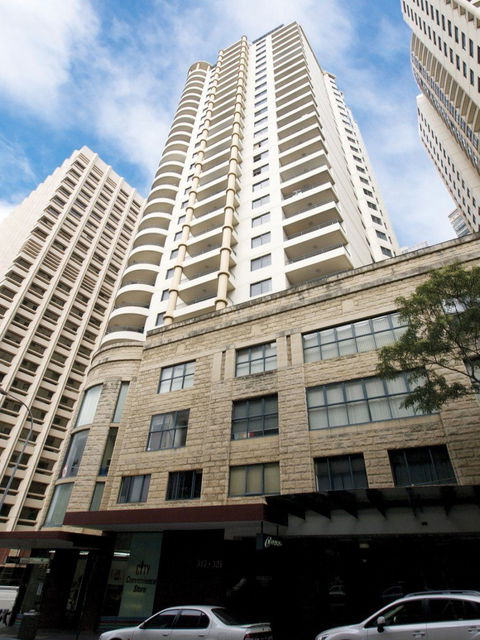 Oaks On Castlereagh - Accommodation Main Beach 0