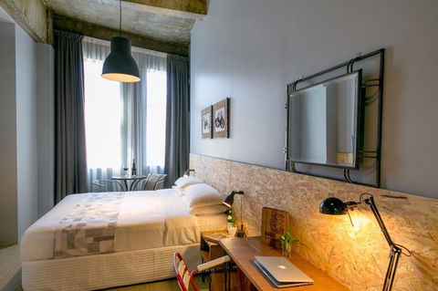 The Urban Newtown - Accommodation Main Beach 1