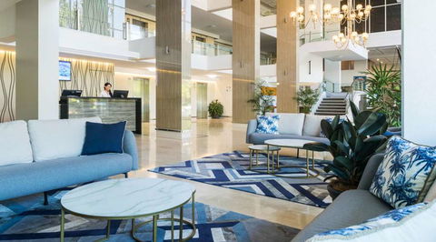Pacific Hotel Cairns - Accommodation Main Beach 2
