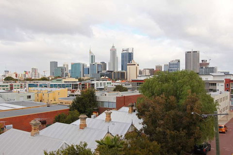 Zappeion Apartments - Accommodation Main Beach 0