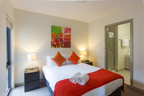 Apartments of Waverley - Accommodation Main Beach 2