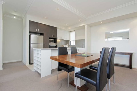 Zappeion Apartments - Accommodation Main Beach 1