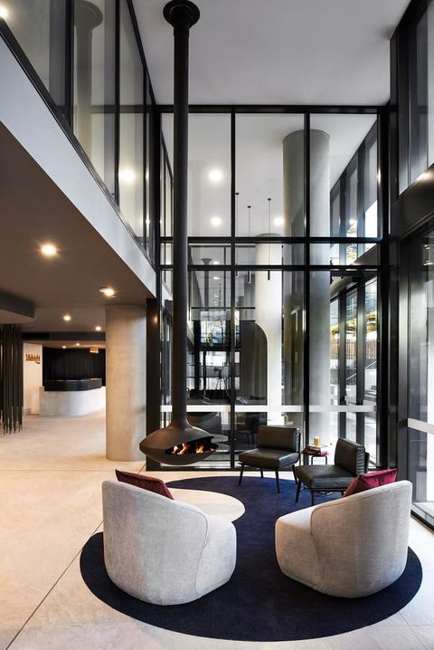 Midnight Hotel, Autograph Collection - Accommodation Main Beach 1