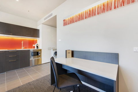 Abode Woden - Accommodation Main Beach 16