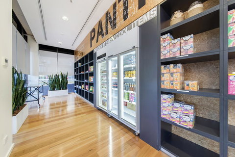 Abode Woden - Accommodation Main Beach 6