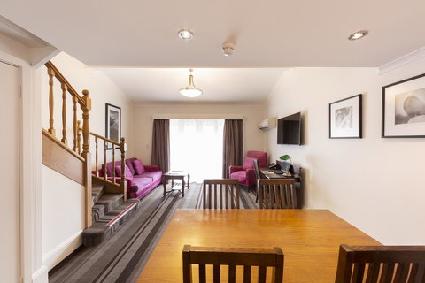 Mercure Canberra - Accommodation Main Beach 18