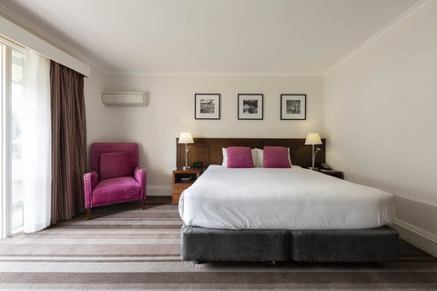 Mercure Canberra - Accommodation Main Beach 14