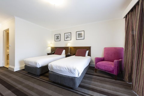 Mercure Canberra - Accommodation Main Beach 8