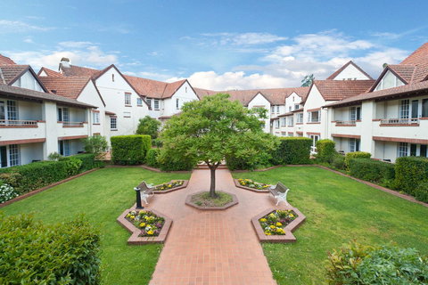 Mercure Canberra - Accommodation Main Beach 25