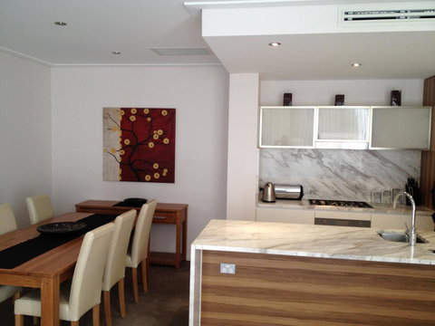 CityStyle Apartments - Accommodation Main Beach 11