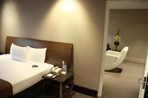 Pavilion On Northbourne - Accommodation Main Beach 35
