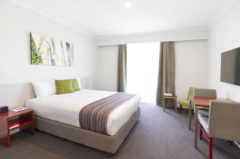 Abode Narrabundah - Accommodation Main Beach 6