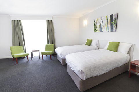 Abode Narrabundah - Accommodation Main Beach 3
