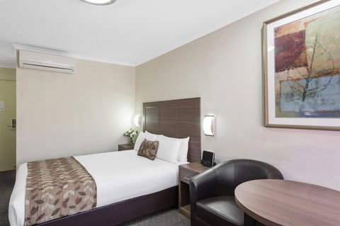 Garden City Hotel, Best Western Signature Collection - Accommodation Main Beach 5