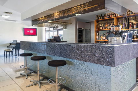Garden City Hotel, Best Western Signature Collection - Accommodation Main Beach 17