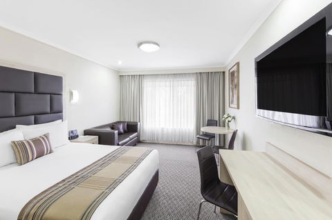 Garden City Hotel, Best Western Signature Collection - Accommodation Main Beach 0