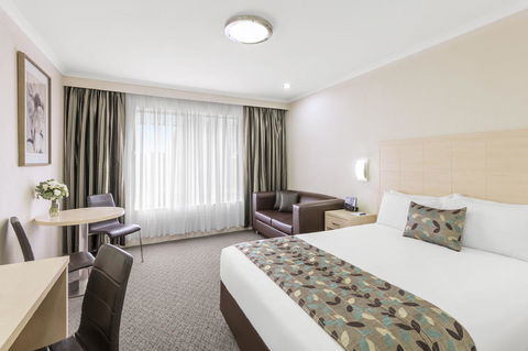 Garden City Hotel, Best Western Signature Collection - Accommodation Main Beach 6