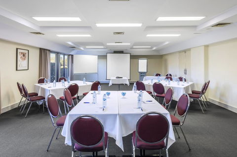 Garden City Hotel, Best Western Signature Collection - Accommodation Main Beach 22