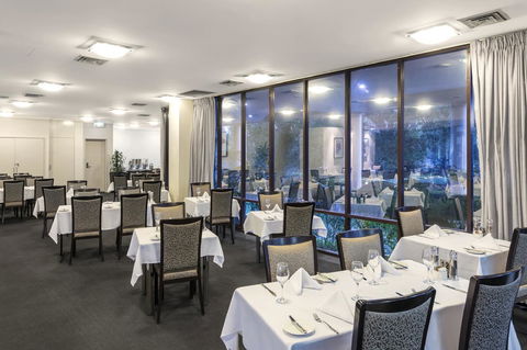 Garden City Hotel, Best Western Signature Collection - Accommodation Main Beach 7