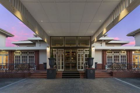 Hotel Kurrajong Canberra - Accommodation Main Beach 22