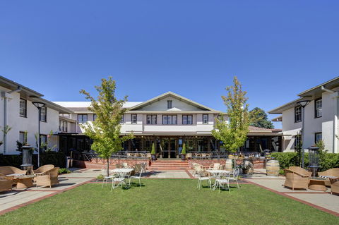 Hotel Kurrajong Canberra - Accommodation Main Beach 0