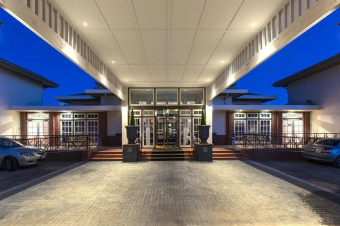 Hotel Kurrajong Canberra - Accommodation Main Beach 25
