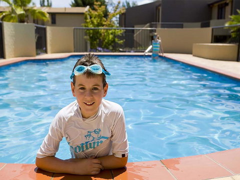 Manuka Park Serviced Apartments - Accommodation Main Beach 8