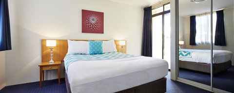 Manuka Park Serviced Apartments - Accommodation Main Beach 5