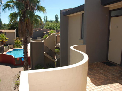 Manuka Park Serviced Apartments - Accommodation Main Beach 15