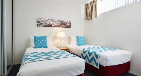 Manuka Park Serviced Apartments - Accommodation Main Beach 7
