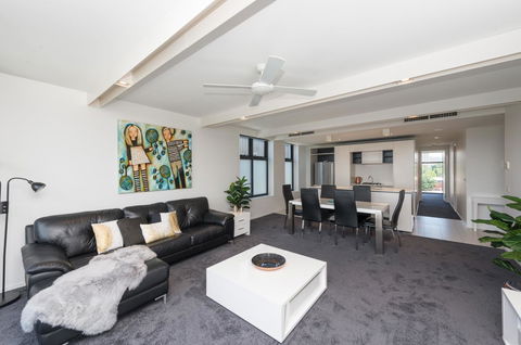 Dockside 4 Kingston ACT - Accommodation Main Beach 6