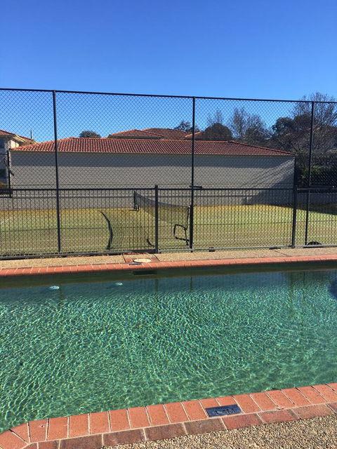 Finches Canberra - Accommodation Main Beach 34