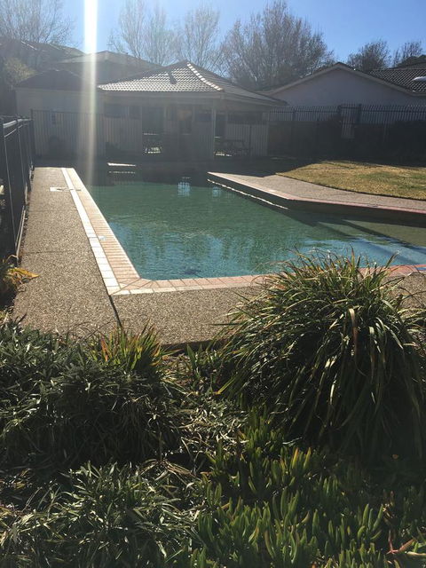 Finches Canberra - Accommodation Main Beach 36