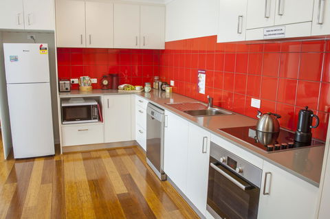 One Of A Kind Apartments - Accommodation Main Beach 11