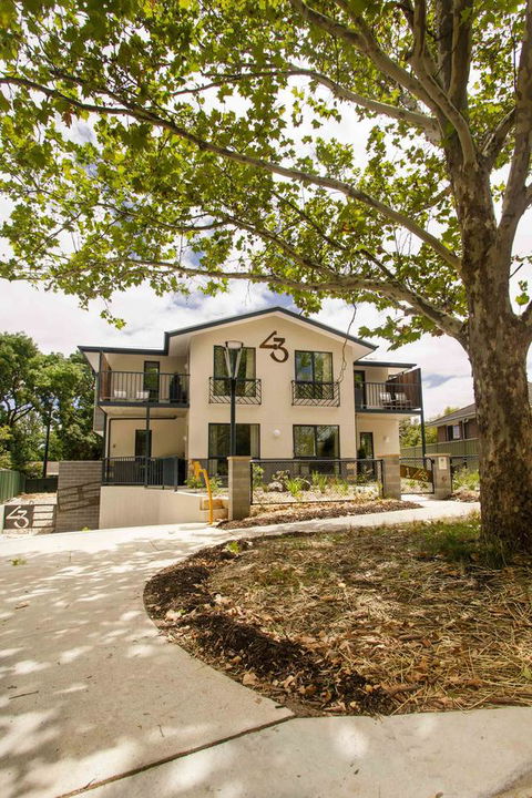 One Of A Kind Apartments - Accommodation Main Beach 0