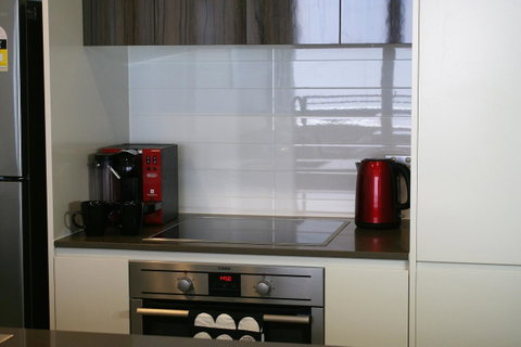 Modern Executive Apt@Barton*1BR*WiFi*Gym*Secure Parking*Canberra - Accommodation Main Beach 4