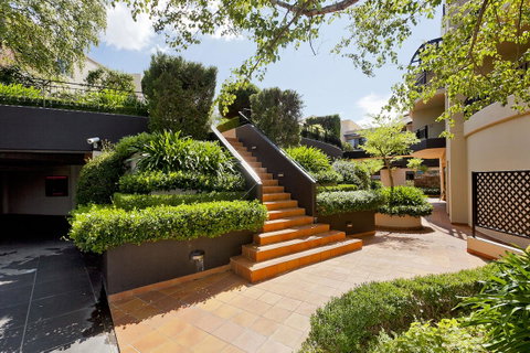 AAC Apartments - Griffin - Accommodation Main Beach 1