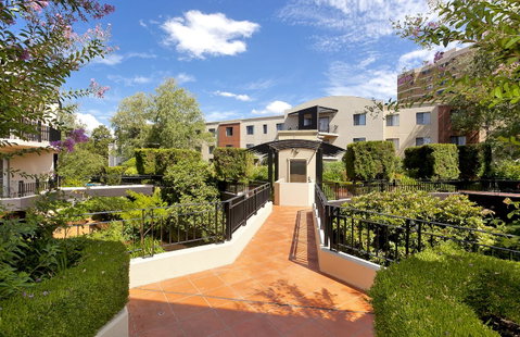 AAC Apartments - Griffin - Accommodation Main Beach 2
