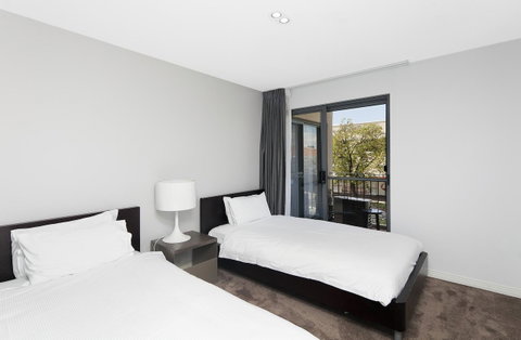 AAC Apartments - Griffin - Accommodation Main Beach 9